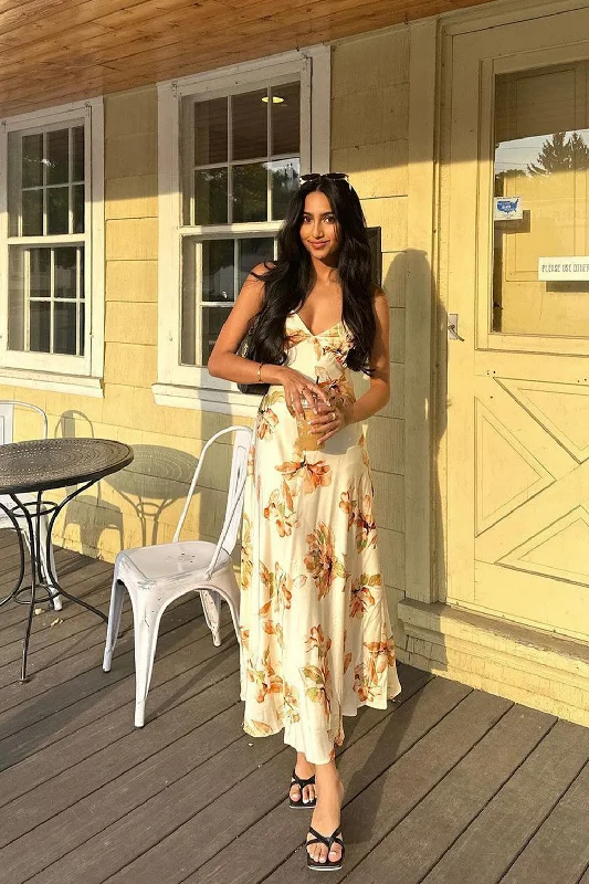 Weekend Price Slash Day Palma Cream Floral Maxi Dress