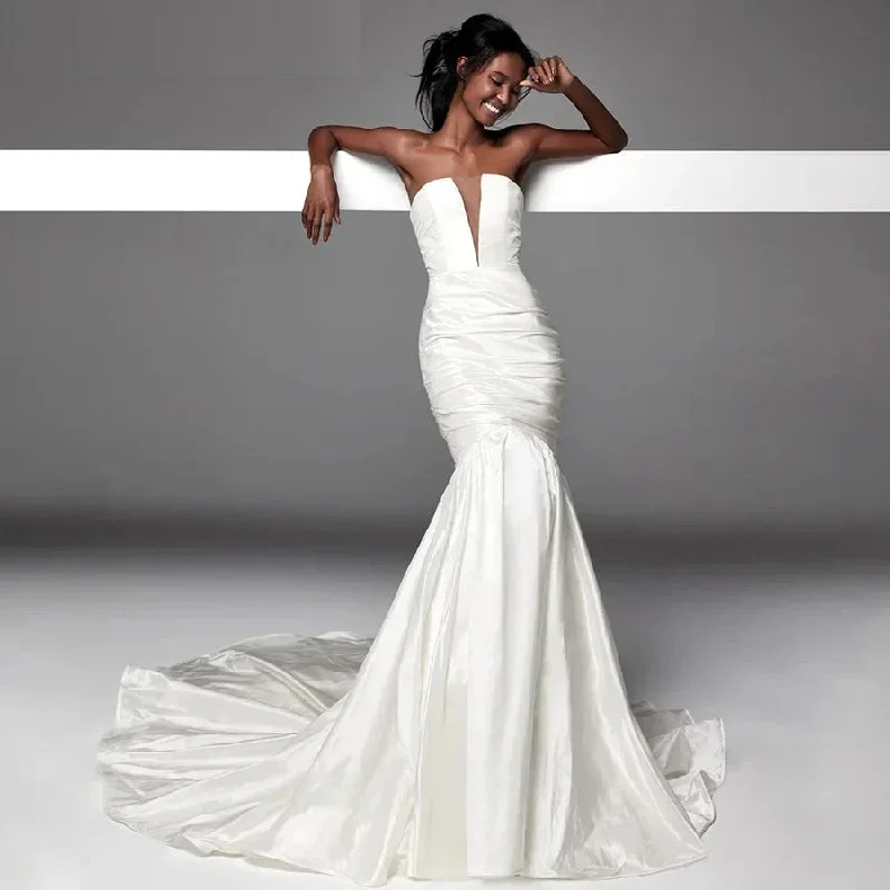 Big Bargain Bonanza Elegant Strapless Satin Mermaid Wedding Dress - Timeless Ruched Design Big Bargain Bonanza Elegant Strapless Satin Mermaid Wedding Dress - Timeless Ruched Design