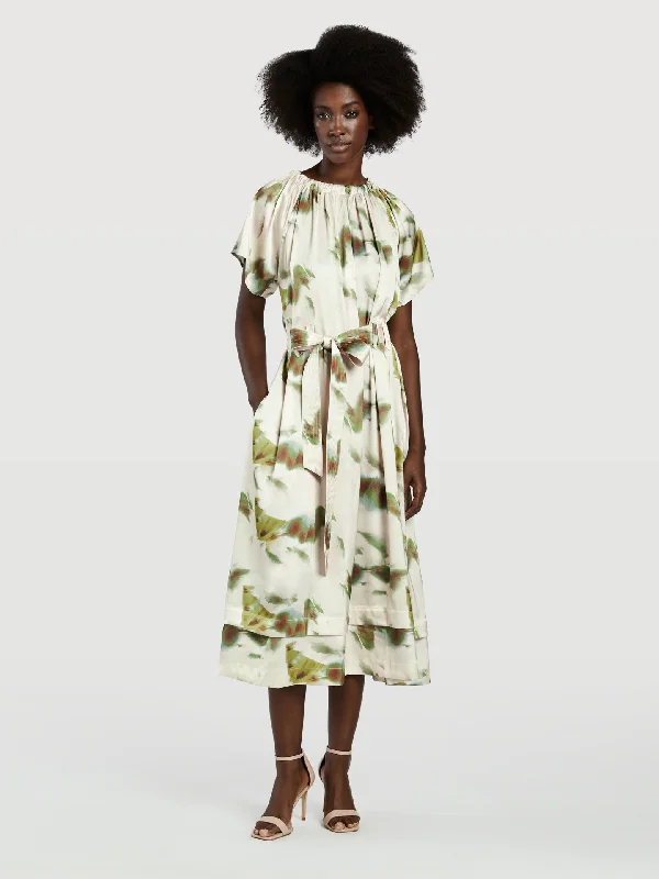 Weekend Shopping Highlights Faded Print Midi Dress