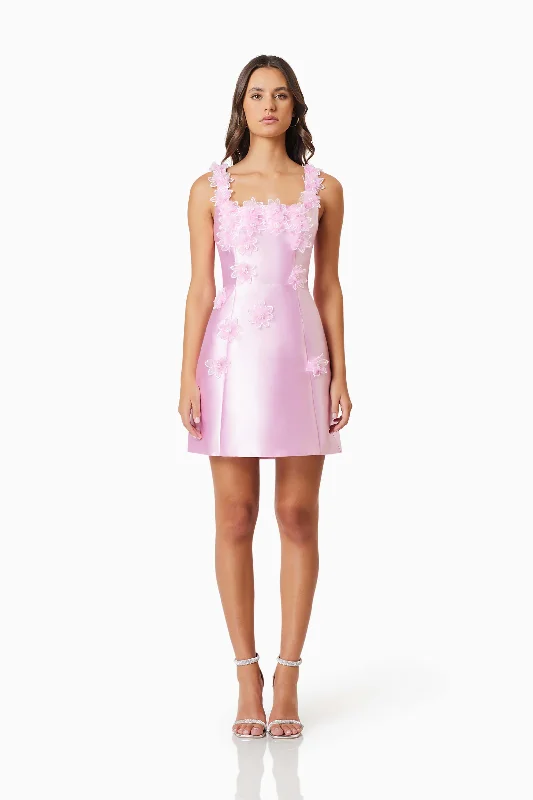 Weekend Hot Picks Elder Floral Decal Applique Mini Dress In Pink