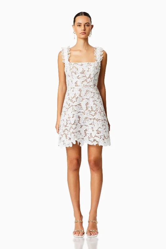 Weekend Discount Rush Pine Lace Mini Dress In White