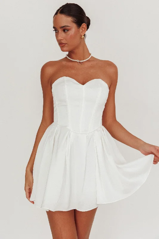 Weekend Hot Deals What I Like Sweetheart Neckline Mini Dress Ivory