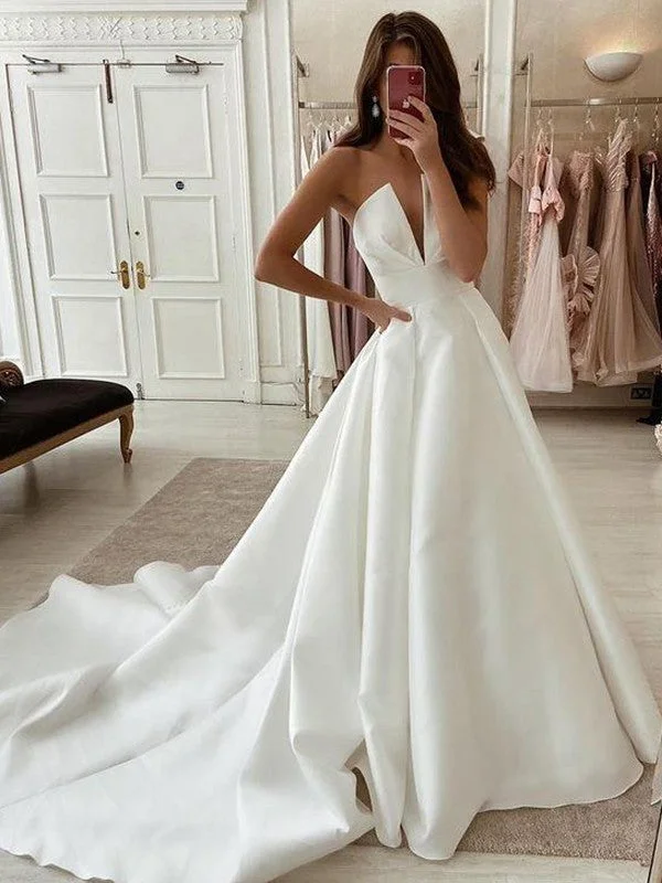 Big Discount Event A-shaped princess satin ruffled V-neck sleeveless and floor length wedding dress Big Discount Event A-shaped princess satin ruffled V-neck sleeveless and floor length wedding dress