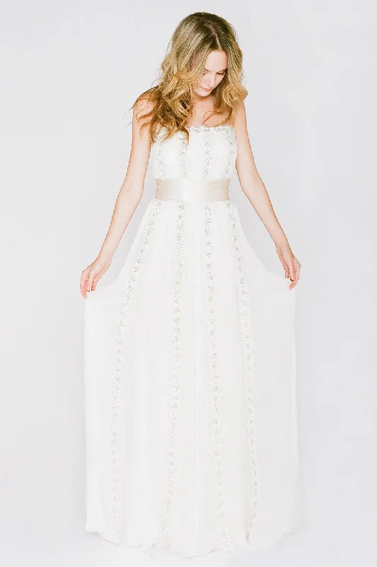 Today’s Special Discount BT6900 Lace Strapless Wedding Dress