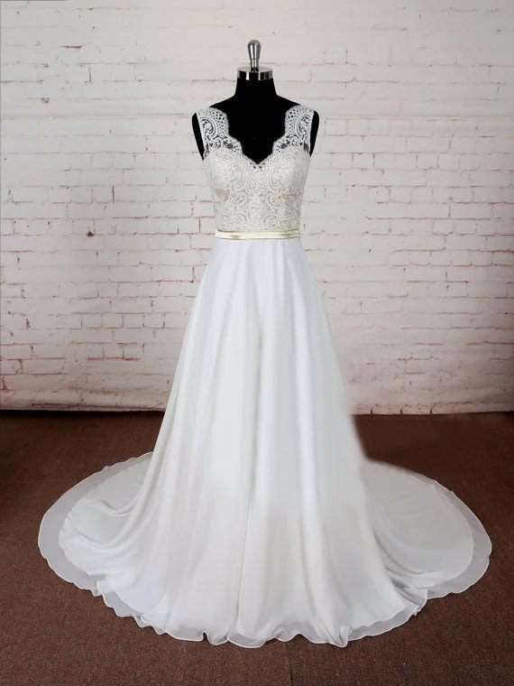 Weekend Super Sale Chic Wedding Dresses V-neck A-line Sweep/Brush Train Lace Bridal Gown JKW129 Weekend Super Sale Chic Wedding Dresses V-neck A-line Sweep/Brush Train Lace Bridal Gown JKW129