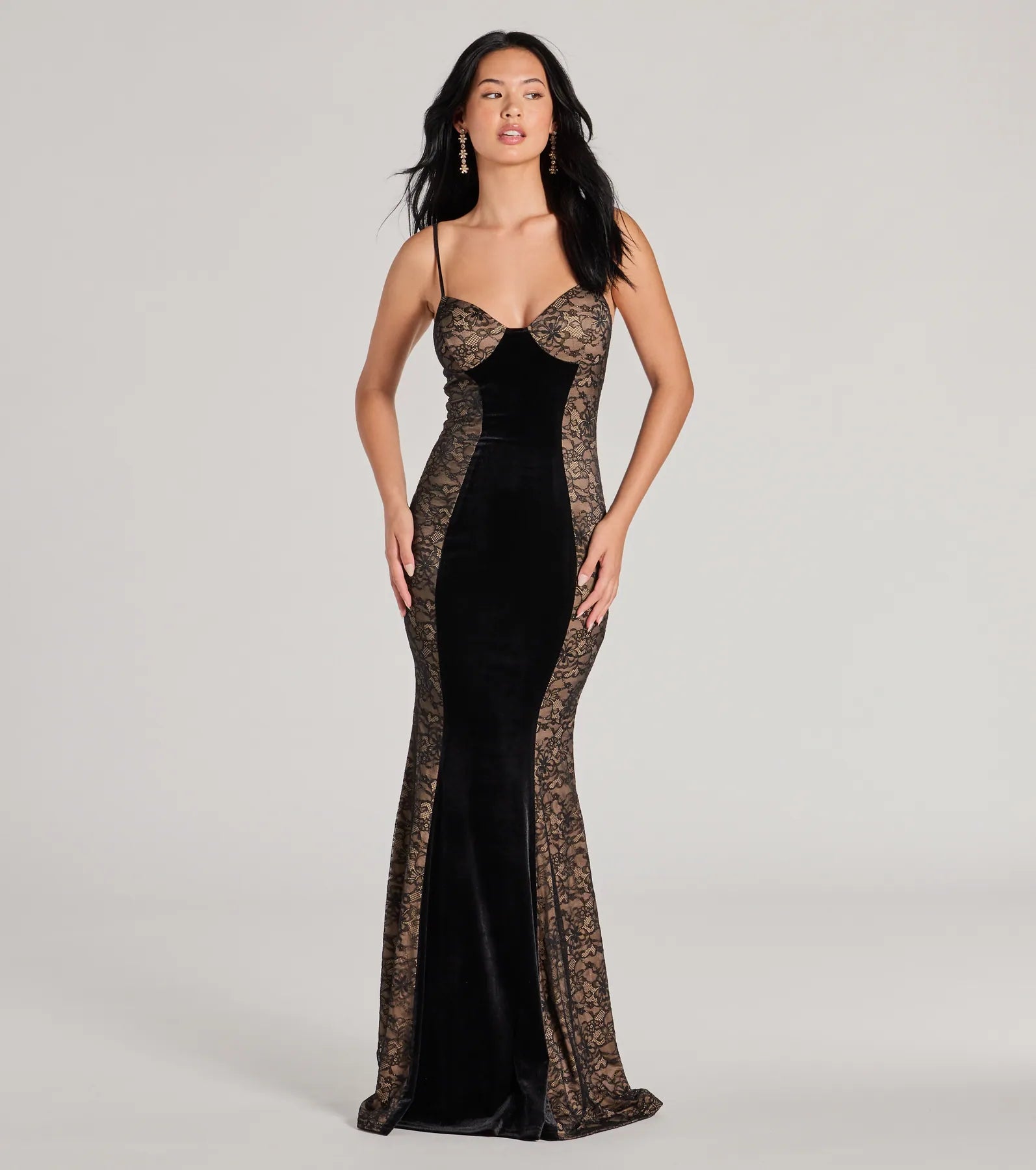 Best Price Ever Dahlia V-Neck Mermaid Lace Velvet Formal Dress