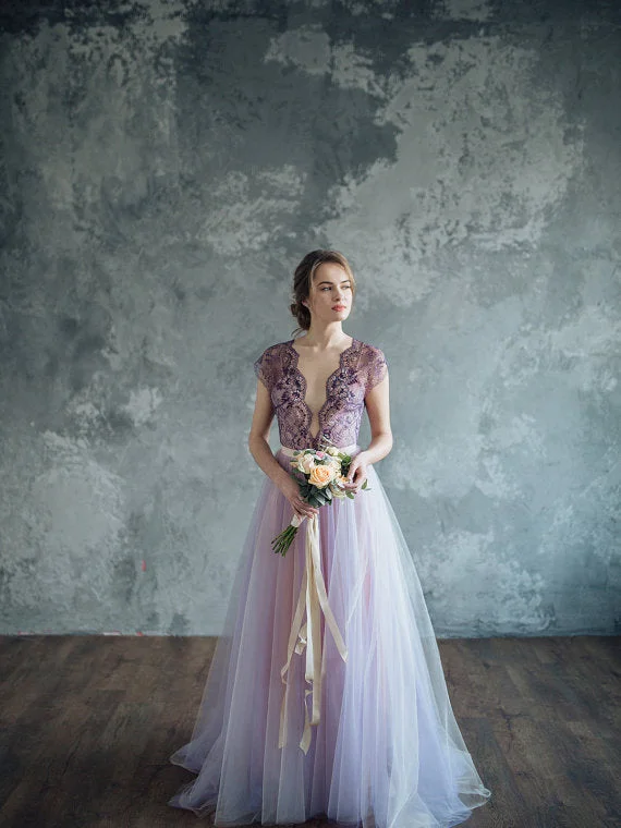 Weekend Special Offers Lace Wedding Dresses Aline Short Train V-neck Chic Beading Bridal Gown JKW183 Weekend Special Offers Lace Wedding Dresses Aline Short Train V-neck Chic Beading Bridal Gown JKW183
