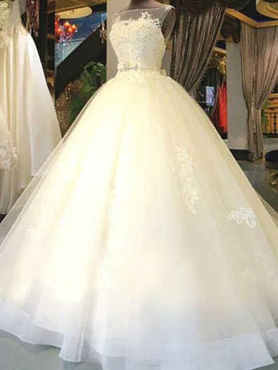 Weekend Steal of the Day Luxury Wedding Dresses Bateau Ball Gown Appliques Bowknot Long Bridal Gown JKW137