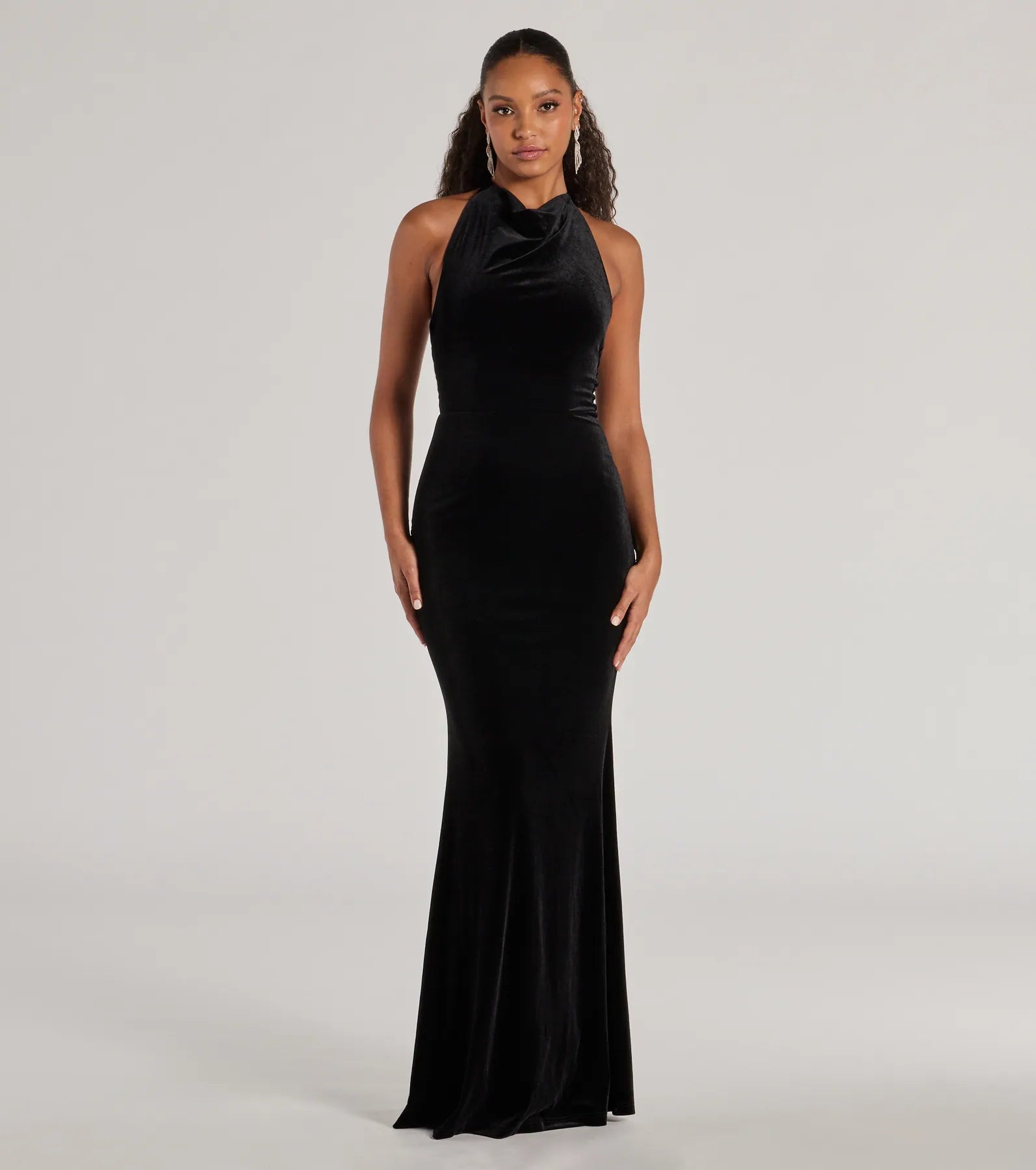 Today Only Nara Long Velvet Halter Mermaid Dress
