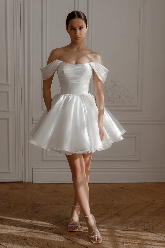 Weekend Deals You’ve Been Waiting For Short Wedding Dress Fiorelia with Detachable Straps Weekend Deals You’ve Been Waiting For Short Wedding Dress Fiorelia with Detachable Straps