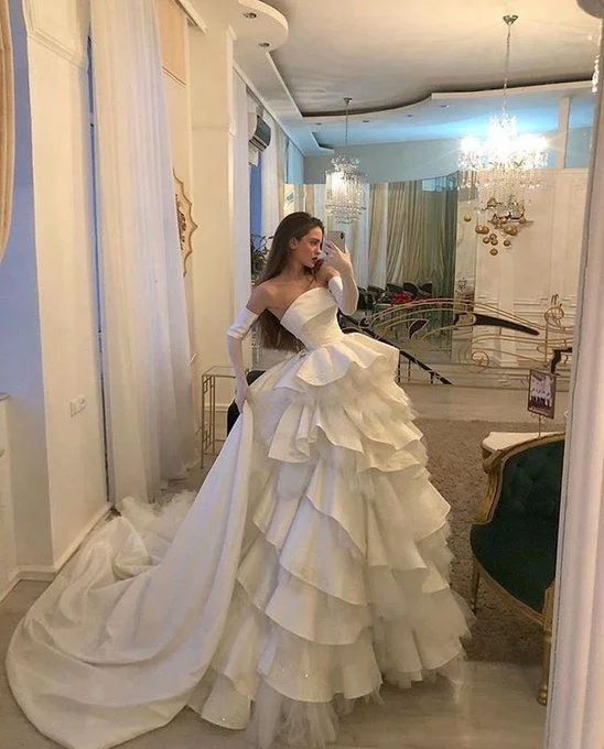 Weekend Discount Rush White Gorgeous Multi-Layers Long Evening Gown Wedding Dress, DP2795 Weekend Discount Rush White Gorgeous Multi-Layers Long Evening Gown Wedding Dress, DP2795