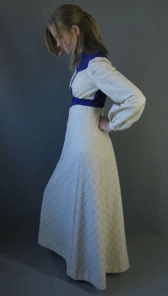 Weekend Best Buys Women's 70s Dress Boho Bridgerton Cottagecore Gown Lace & Purple Vintage SCA Extra Small to Small VFG Weekend Best Buys Women's 70s Dress Boho Bridgerton Cottagecore Gown Lace & Purple Vintage SCA Extra Small to Small VFG
