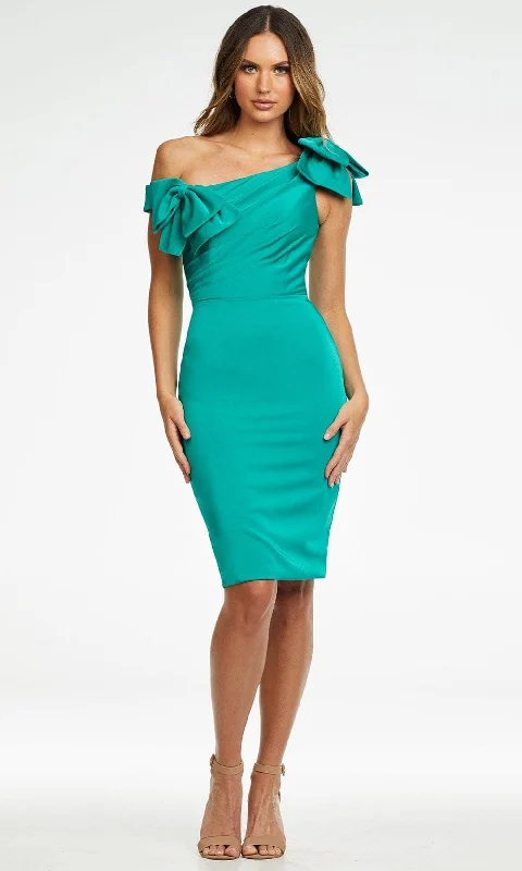 Super Deal Ashley Lauren - 4494 Asymmetric Ruched Sheath Dress