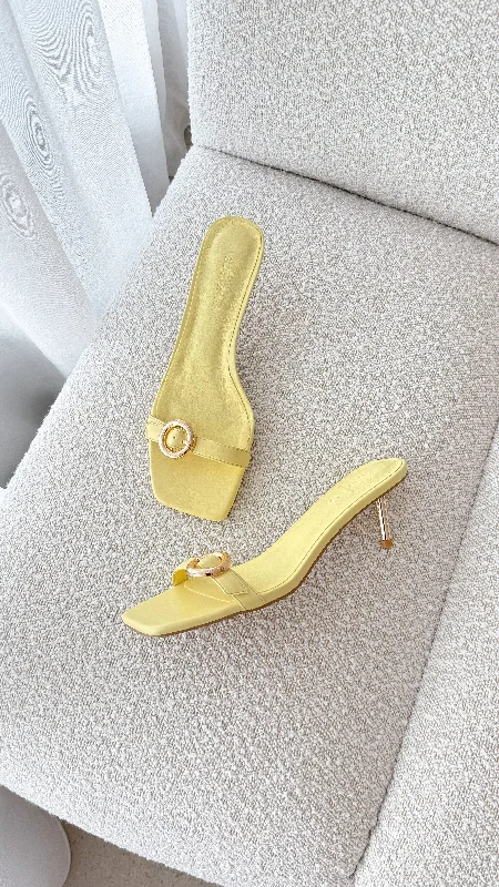 Weekend Exclusive Discounts Lyon Heel - Daffodil