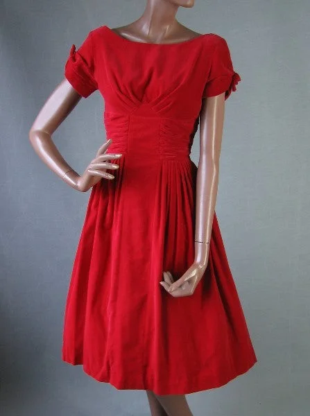 Best Prices This Week 50s Women's Party Dress Vintage Ruched Red Velvet Full Skirt Extra Small VFG