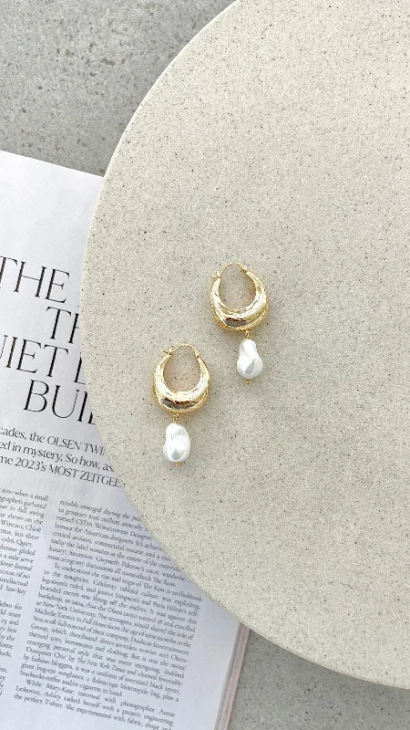 Weekend Deal Fest Wandrea Earrings - Gold